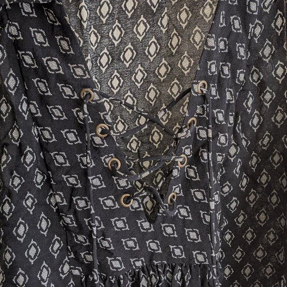 🧡 (2/$25) Forever 21 Baby Doll Lace up Dress - Picture 2 of 2